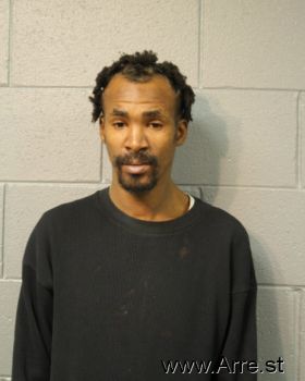 Ricardo J Woods Mugshot