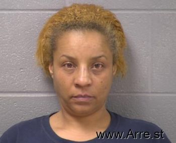 Sabrina D Smith Mugshot