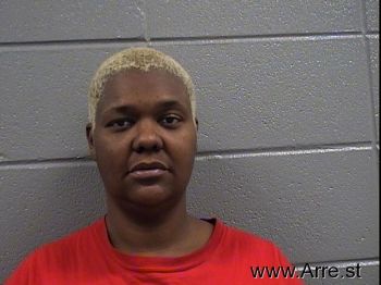 Tiffany D Simmons Mugshot