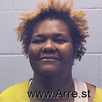 Tiffany D Simmons Mugshot