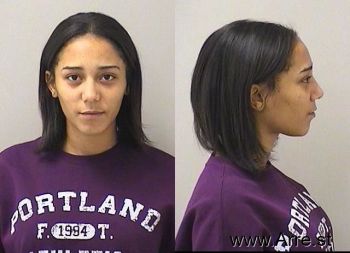 Victoria E Robinson Mugshot