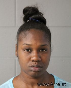 Vonesha M Nolls Mugshot