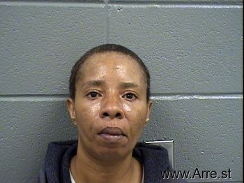 Yvette  Golden Mugshot