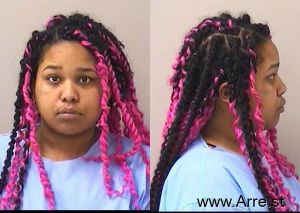 Xyleen Velasquez Arrest Mugshot