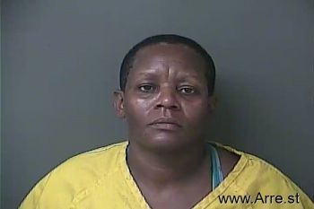 Angela Rochelle Woodard Mugshot