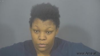 Chrishaunda Andelene Brown Mugshot