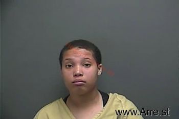 Cyonna Japryce Hizer Mugshot