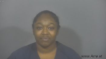 Daviana Lynea Smith Mugshot