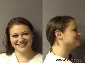 Devan Lynette Phillips Mugshot