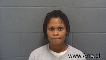 Kwanna  Jones Mugshot