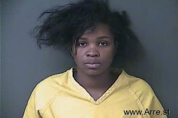 Lanesia Janis Holliday Mugshot