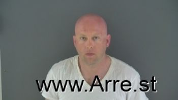 Michael Logan Daniels Mugshot