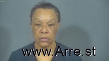 Maxine Elizabeth Gilmore Mugshot