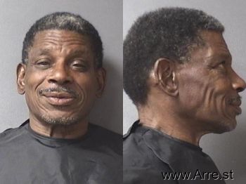 Robert Earl Hoskins Mugshot