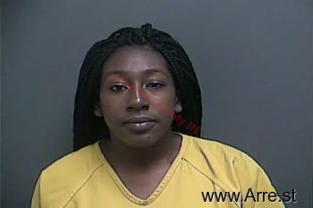 Shynice Lorray Collins Mugshot