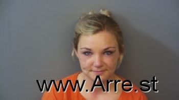 Sierra Cheyanne Mills Mugshot