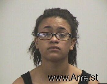 Sommer Olivia Lewis Mugshot