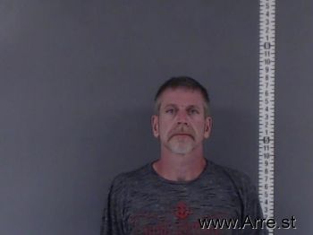 Travis Aaron Lee Mugshot