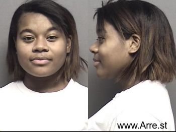 Christina Mila Lee Thompson Mugshot