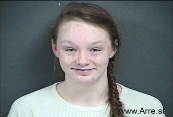 Danielle Lynn Hinton Mugshot