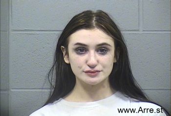 Kira Gabrielle Hecht Mugshot