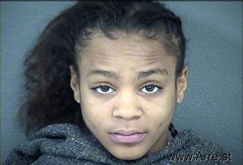 Karissa M Warren Mugshot