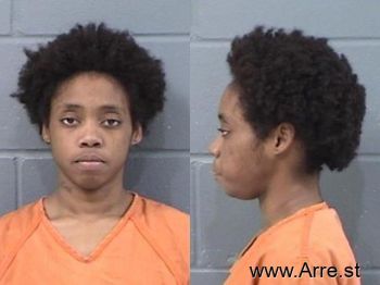 Kiara Sharquese Wooldridge Mugshot