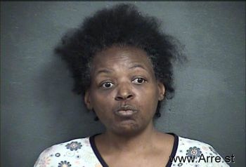 Linda M Smith Mugshot