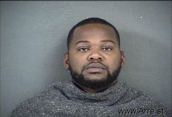 Michael J Jr Battles Mugshot