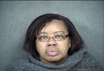 Michelle Yvette Holland Mugshot