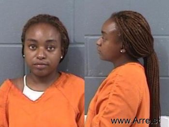 Shaniqua Kiara Bennett Mugshot