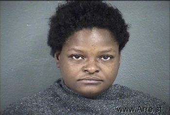 Tanisha L. Robinson Mugshot