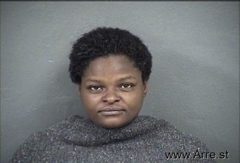 Tanisha L. Robinson Mugshot