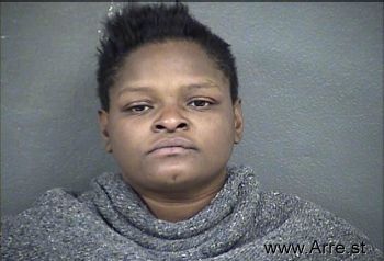 Tanisha L Robinson Mugshot