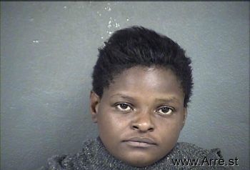 Tanisha L Robinson Mugshot