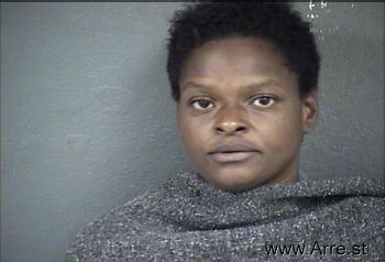 Tanisha L Robinson Mugshot