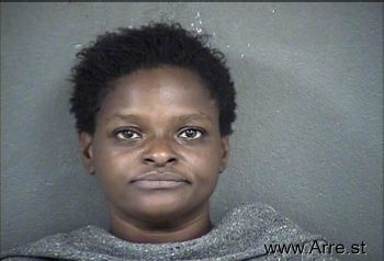 Tanisha L Robinson Mugshot