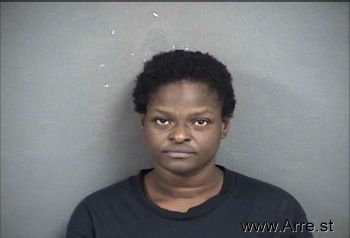 Tanisha L Robinson Mugshot