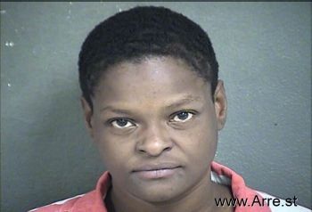 Tanisha L Robinson Mugshot