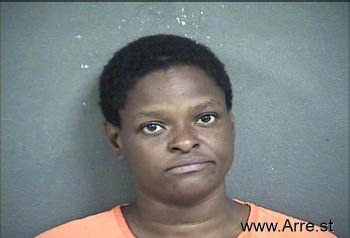 Tanisha L Robinson Mugshot