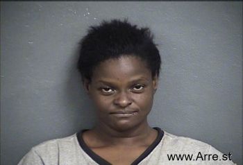 Tanisha L Robinson Mugshot