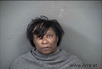 Taretha  Holliday Mugshot