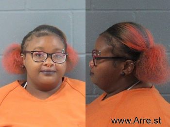 Tyazhya Mona Brown Mugshot