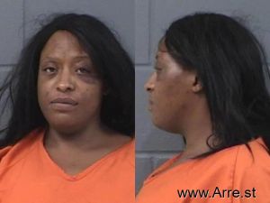 Shanae Frenzley Arrest Mugshot