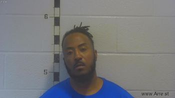 Bennie Courtney Moore Mugshot