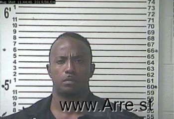 Bennie Courtney Moore Mugshot