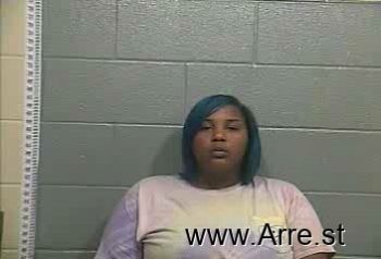 Carlynne Evon Mcintosh Mugshot