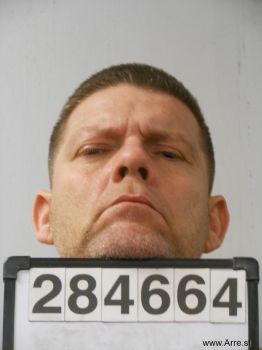 Daniel Leslie Rowe Mugshot