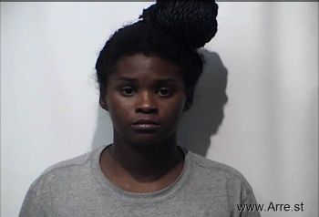 Danielle  Thompson Mugshot