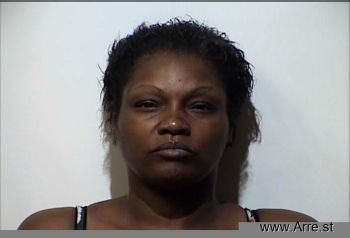 Larayna Carolyn Manning Mugshot